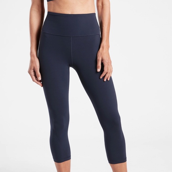Nwt Athleta High Rise Chaturanga Capri 